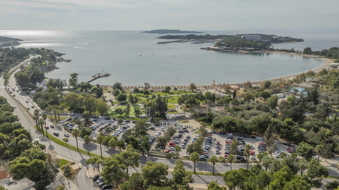 Τέσσερις δεσμευτικές προσφορές για τη μίσθωση της Ακτής Βουλιαγμένης